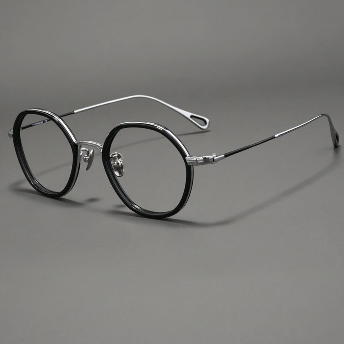 7202 C1 Black & Silver.png